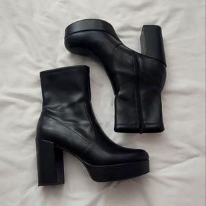 🚫SOLD🚫 Madden Girl Black Boots Womens
